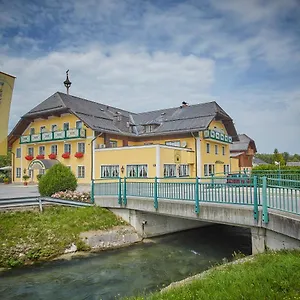 Pflegerbruecke Szálloda